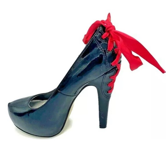 Shoedazzle Patent Leather Platforms with Red Laces - Picture 7 of 12